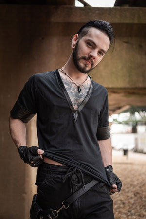 Model is 5'11", 160lbs, and wearing a Medium