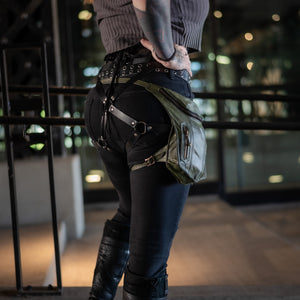 Valiant Leather Hip Stash - Olive Green