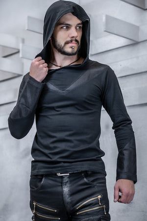 model is 5'11" 160lbs and wearing a small